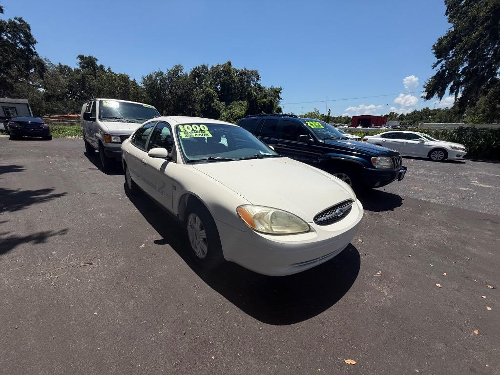 2003 Ford Taurus