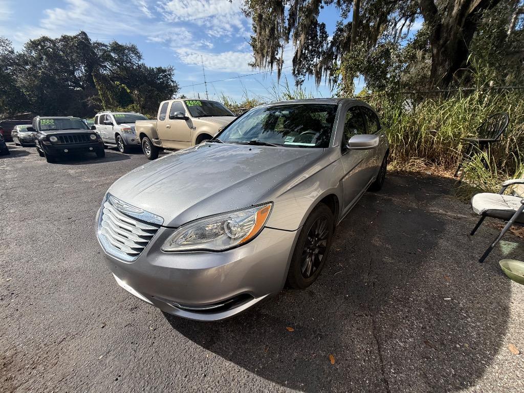 2014 Chrysler 200 LX