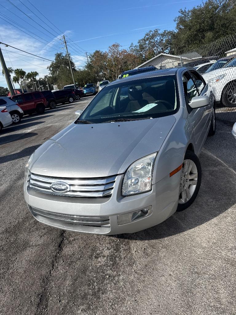 2009 Ford Fusion SEL's photo